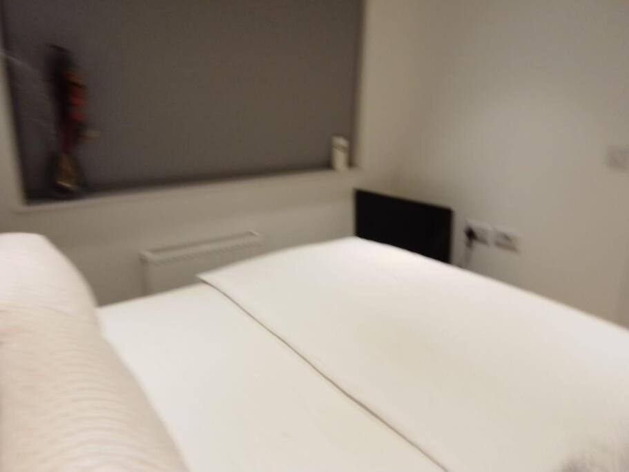 Whole Apartment 5 Mins To East Croydon & Concierge London Eksteriør billede